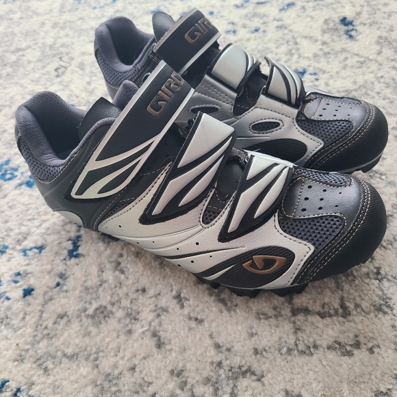 Cycling shoes - Picture 3 of 5